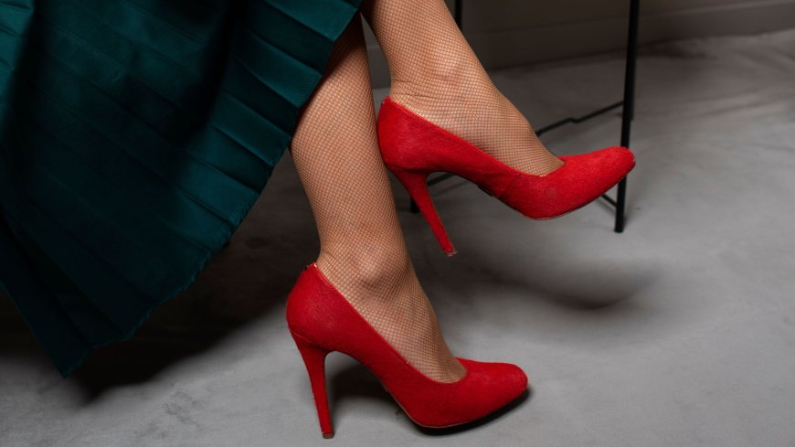 Timeless Footwear Elegance: Why Juttis Are Becoming the Modern Style Staple